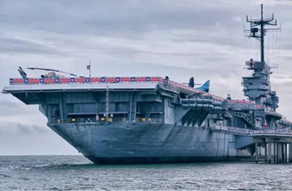 Uss lexington